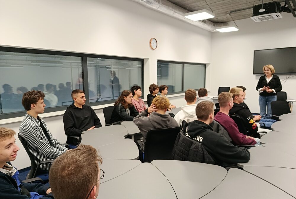 Uroczyste rozdanie certyfikatów