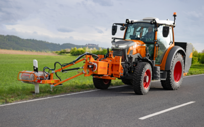 Elektryczne ciągniki wjeżdżają do Polskiej wsi