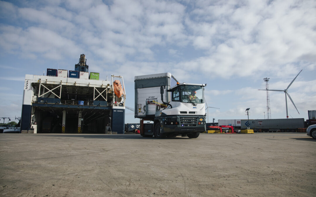 Volvo PENTA dostarcza ciągniki dla DFDS