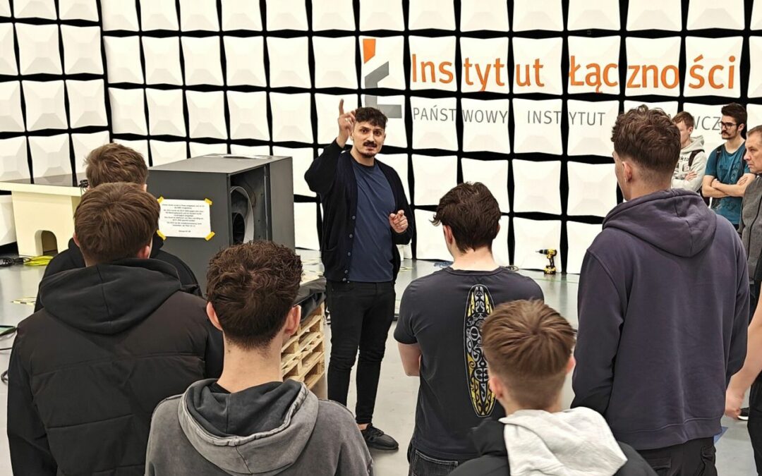 Wizyta studyjna w Instytucie Łączności – PIB: badania od zaplecza
