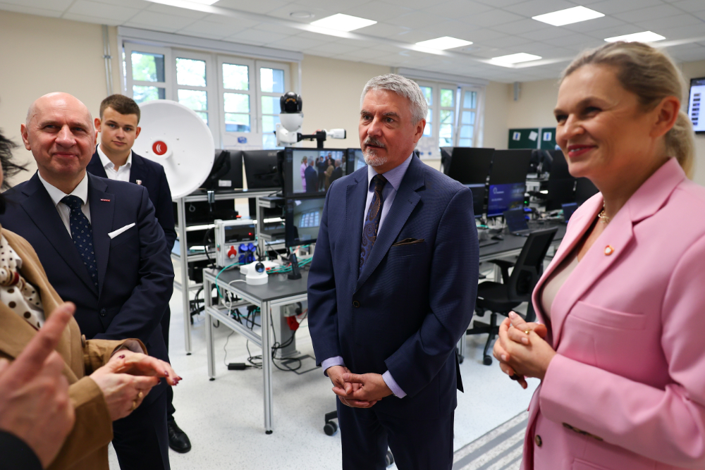 Minister Barbara Nowacka w Branżowym Centrum Umiejętności nr 3 w Opolu